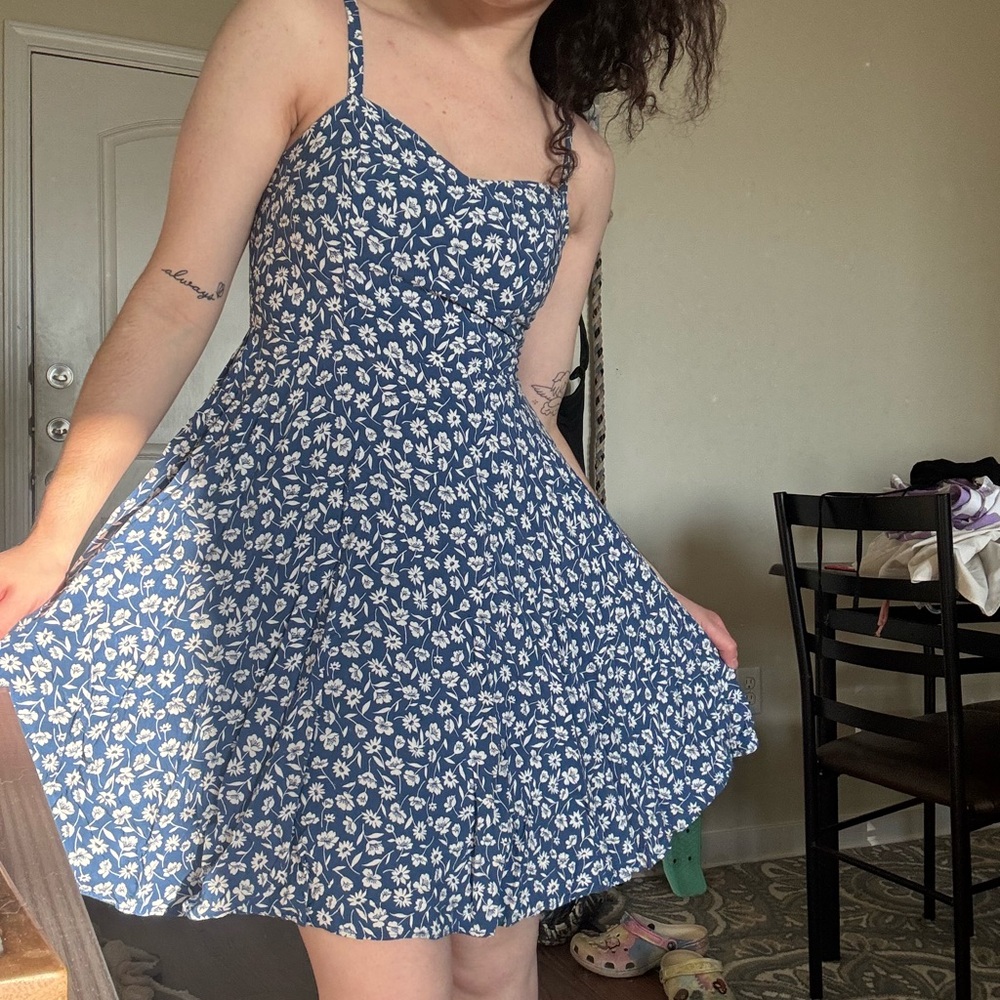 Old Navy Blue Sleeveless Sundress with Spaghetti Straps
